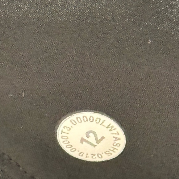 Lululemon Spring Break Away Short Black - Picture 4 of 7